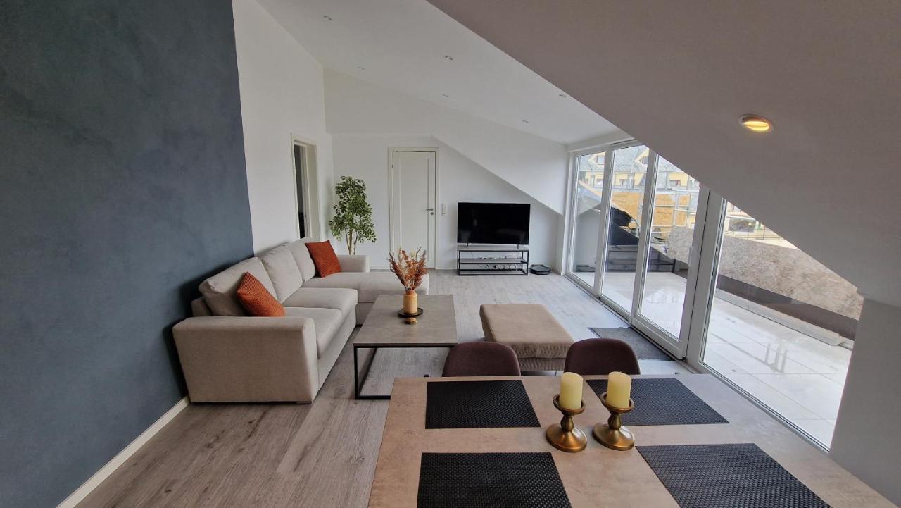 Lovely 2-Bedroom Loft With Panoramic View. Kristiansund Kültér fotó